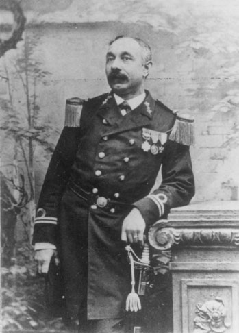Portrait - Willem Jan Derx (1844-1913) in naval uniform.